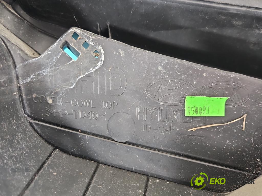 Kia Ceed II 2012-2018 1.6 GDI 135 HP manual 99 kW 1591 cm3 5- torpédo 86151-A2000 (Torpédo (plast pod čelným sklom))