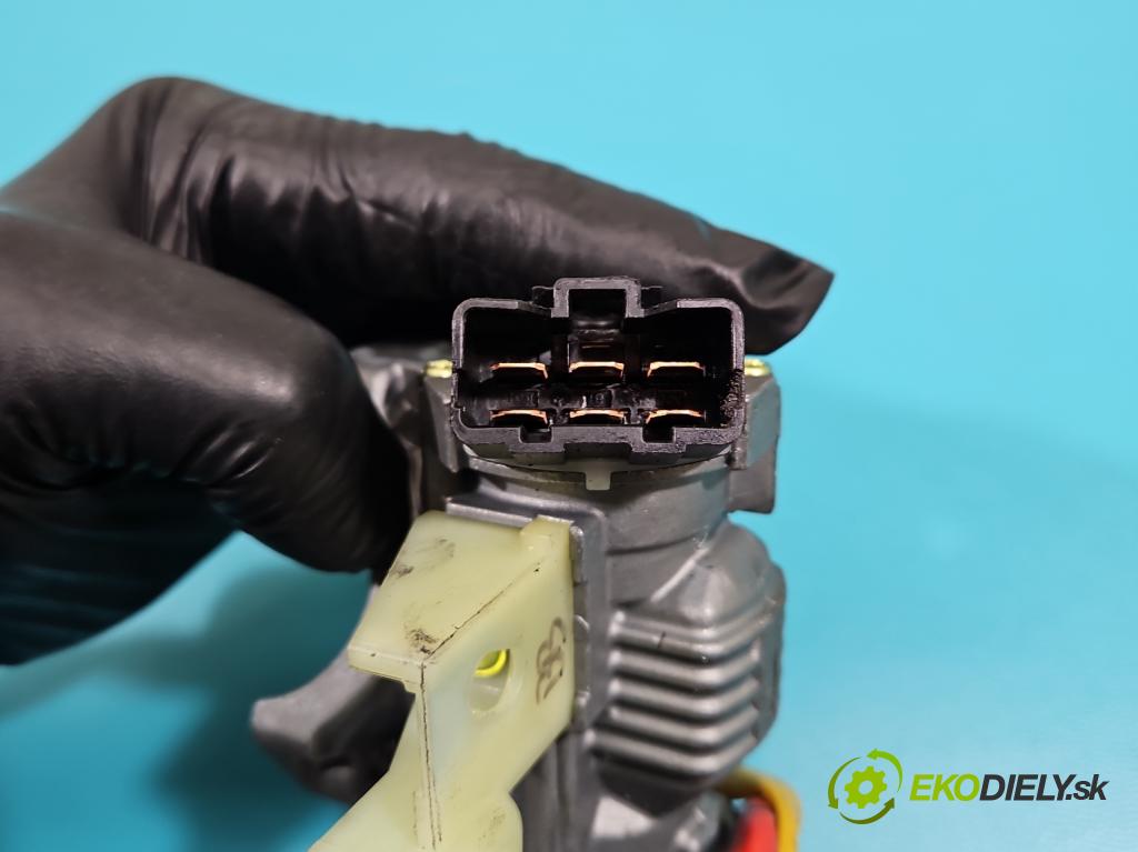 Kia Ceed II 2012-2018 1.6 GDI 135 HP manual 99 kW 1591 cm3 5- Spínačka  (Spínacie skrinky a kľúče)