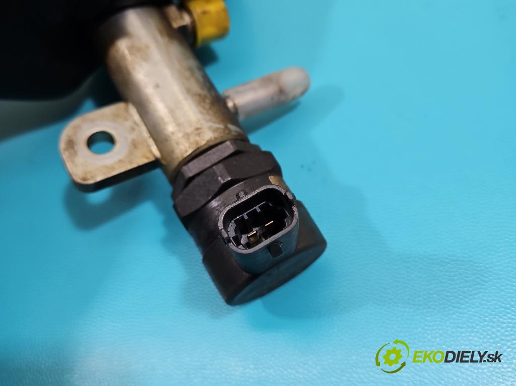 Saab 9-3 II 2002-2012 1.9 TiD 120 HP manual 88 kW 1910 cm3 4- lišta vstrekovacia 0445214056 (Vstrekovacie lišty)