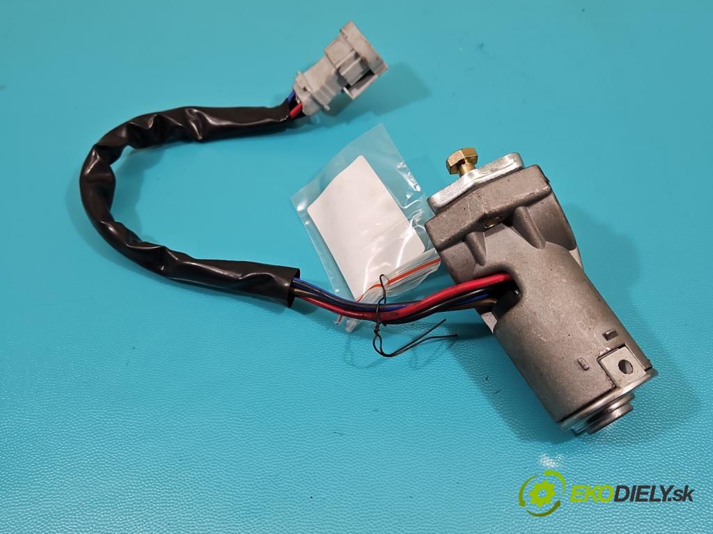 Iveco Daily III 1999-2006 2.8 125 HP manual 92 kW 2800 cm3 5- Spínačka (Spínacie skrinky a kľúče)