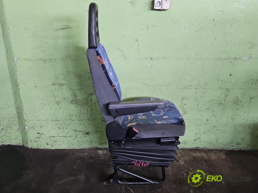 Iveco Daily III 1999-2006 2.8 125 HP manual 92 kW 2800 cm3 5- Sedačka ľavý  (Sedačka, sedadlo)