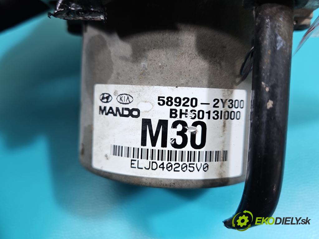 Hyundai Ix35 2.0 16V 163 HP manual 120 kW 1998 cm3 5- čerpadlo abs 58920-2Y300 (Pumpa ABS)