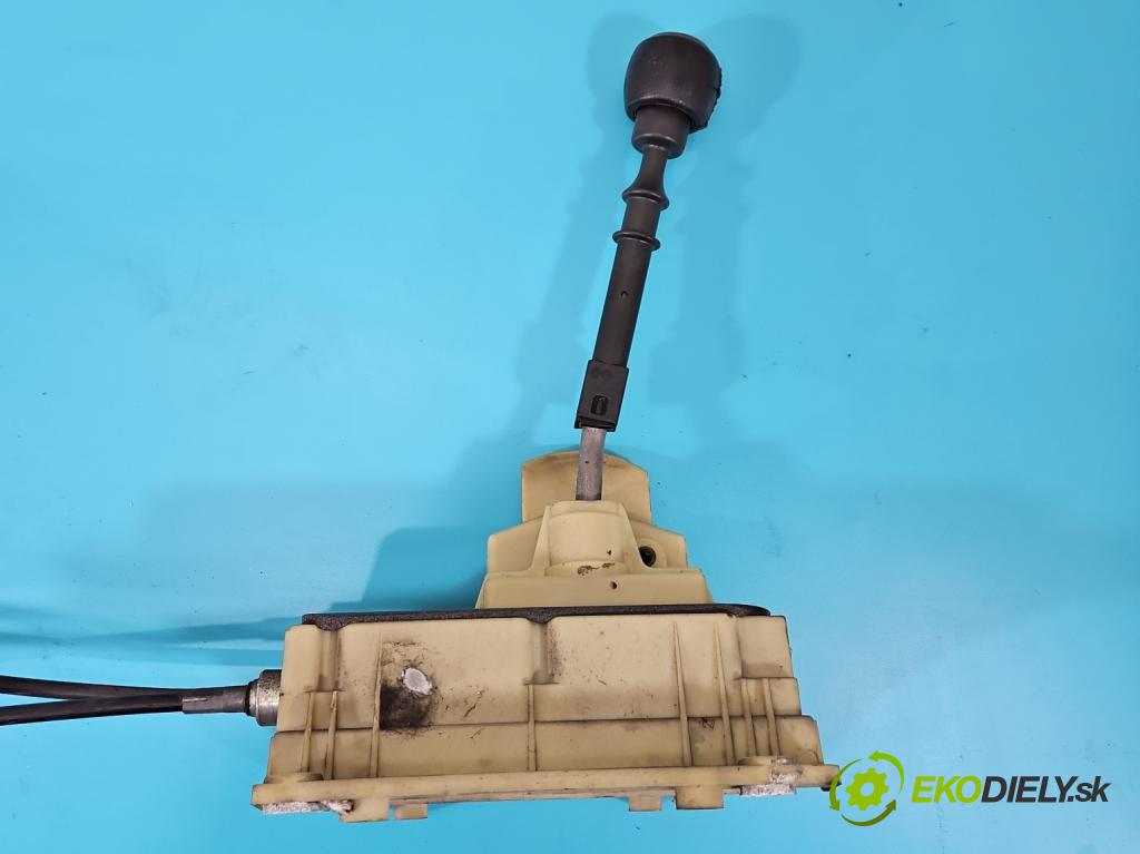 Fiat Stilo 1.9 jtd 140 HP manual 103 kW 1910 cm3 3- Páka: Změny: stupeň,rýchlosť  (Rýchlostné páky / kulisy)