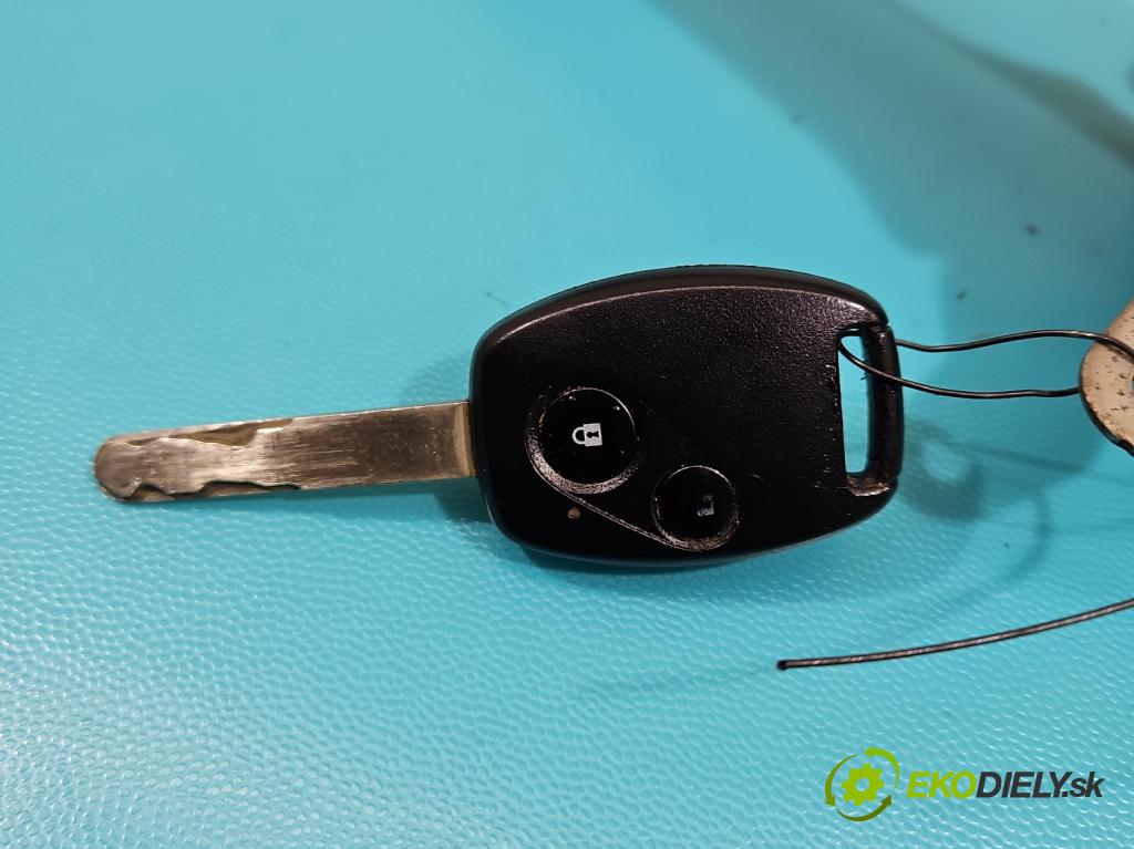 Honda Civic VIII 2006-2011 1.8 16V 140 HP manual 103 kW 1799 cm3 4- rukoväť predné ľavé mimo:  (Vonkajšie predné ľavé)