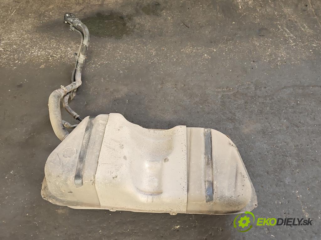 Hyundai Ix35 2.0 16V 163 hp manual 120 kW 1998 cm3 5- Nádrž: paliva 31100-2Y100 (Nádrže)