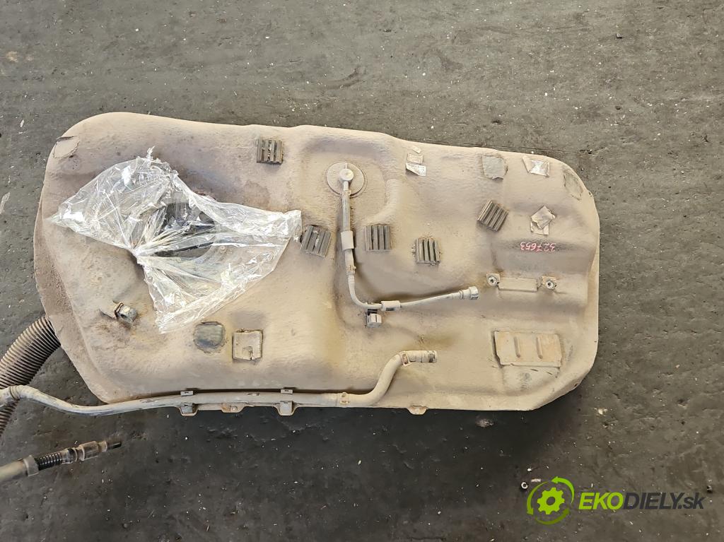 Hyundai Ix35 2.0 16V 163 hp manual 120 kW 1998 cm3 5- Nádrž: paliva 31100-2Y100 (Nádrže)