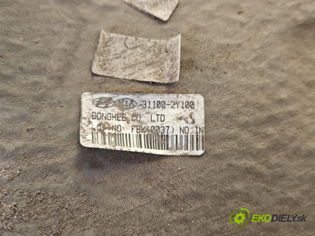 Hyundai Ix35 2.0 16V 163 hp manual 120 kW 1998 cm3 5- Nádrž: paliva 31100-2Y100 (Nádrže)