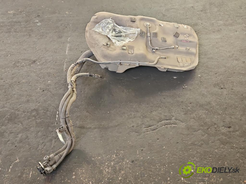 Hyundai Ix35 2.0 16V 163 hp manual 120 kW 1998 cm3 5- Nádrž: paliva 31100-2Y100 (Nádrže)