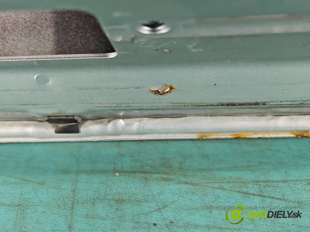 Kia Ceed II 2012-2018 1.6 GDI 135 hp manual 99 kW 1591 cm3 5- zadní kufrové dveře  (Zadní kapoty)