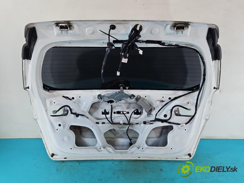 Toyota Auris II 2012-2018 1.4 D4D 90 hp manual 66 kW 1364 cm3 5- zadní kufrové dveře  (Zadní kapoty)