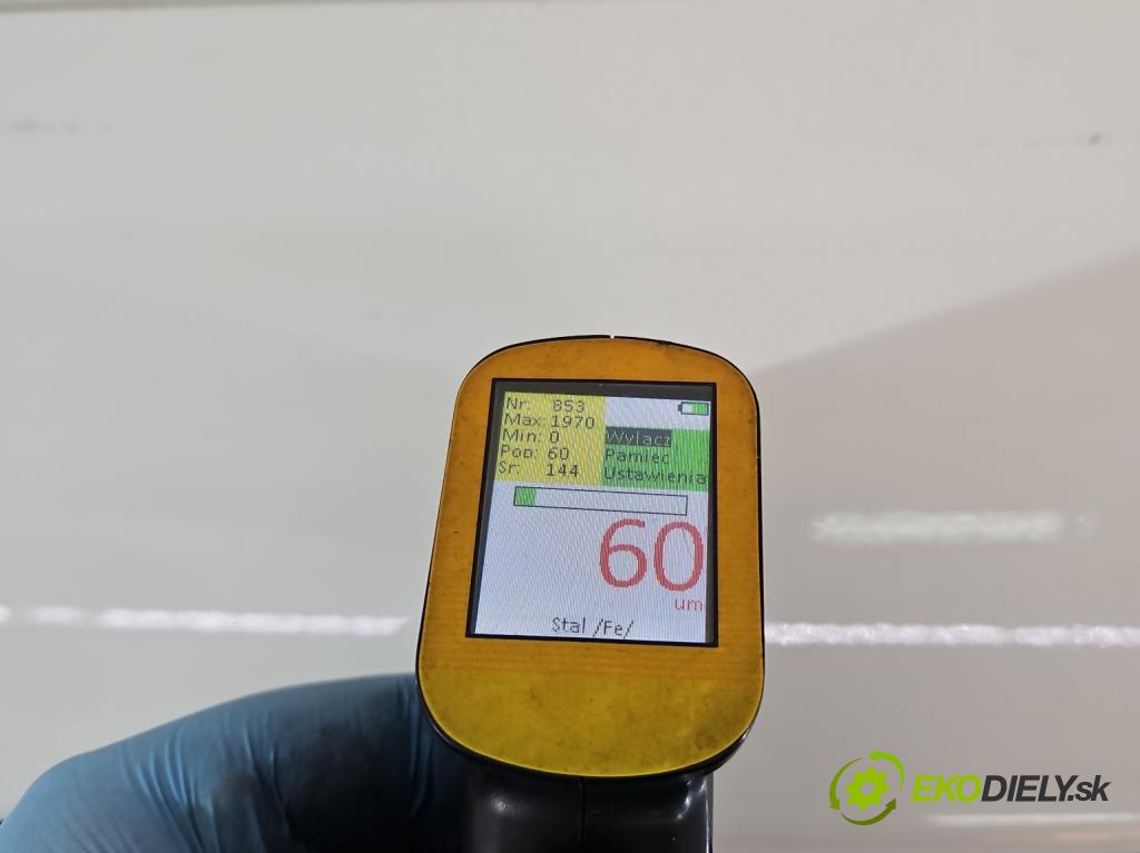 Toyota Auris II 2012-2018 1.4 D4D 90 hp manual 66 kW 1364 cm3 5- zadní kufrové dveře  (Zadní kapoty)