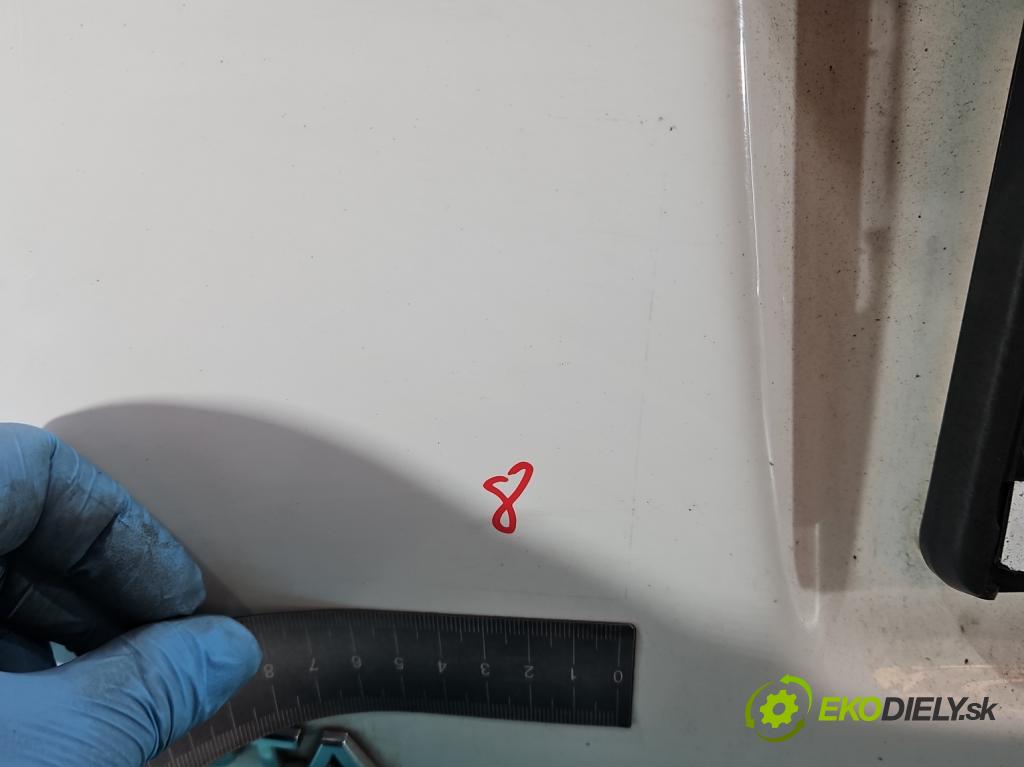 Toyota Auris II 2012-2018 1.4 D4D 90 hp manual 66 kW 1364 cm3 5- zadní kufrové dveře  (Zadní kapoty)