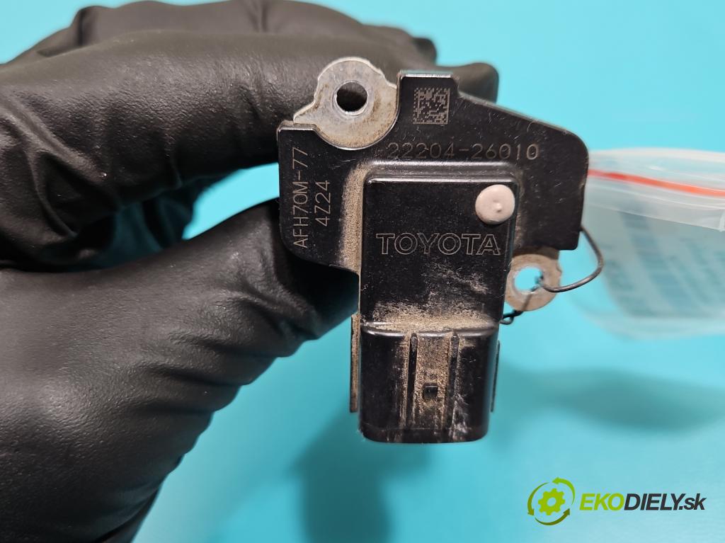 Toyota Auris II 2012-2018 1.4 D4D 90 HP manual 66 kW 1364 cm3 5- průtokoměr: 22204-26010 (Váhy vzduchu)