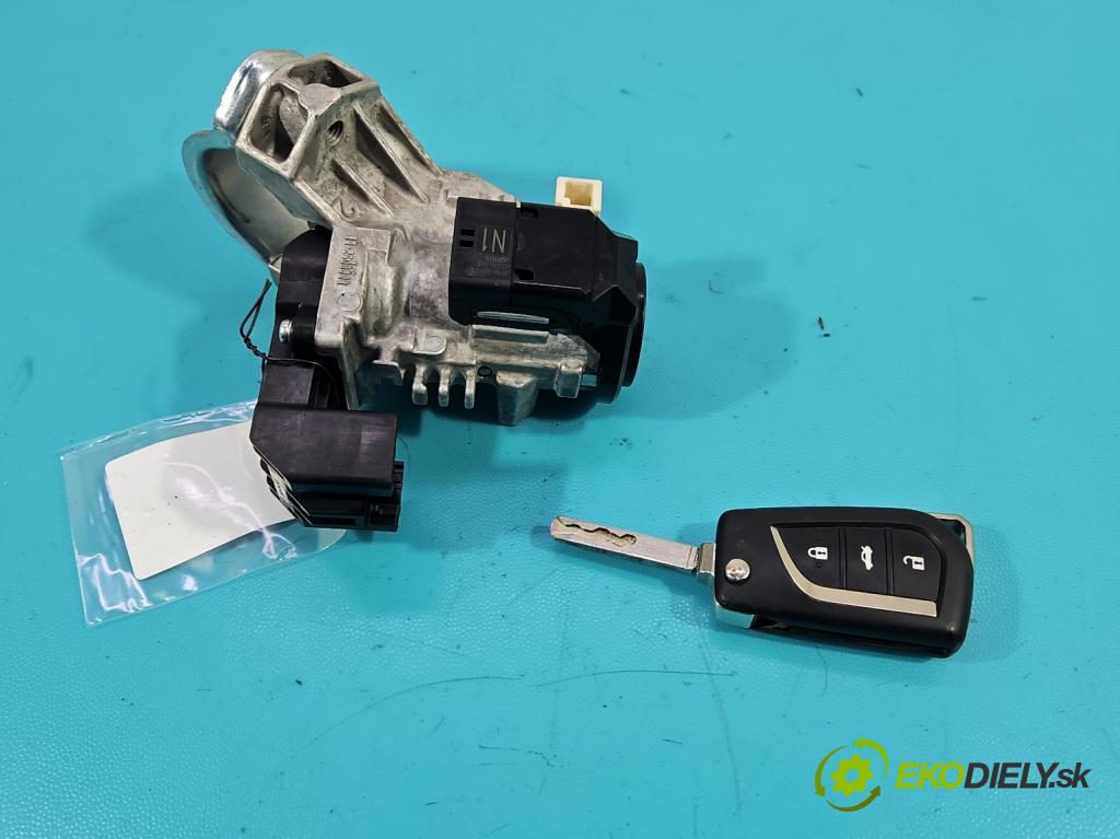 Toyota Auris II 2012-2018 1.4 D4D 90 HP manual 66 kW 1364 cm3 5- Spínačka 45020-0206 (Spínacie skrinky a kľúče)