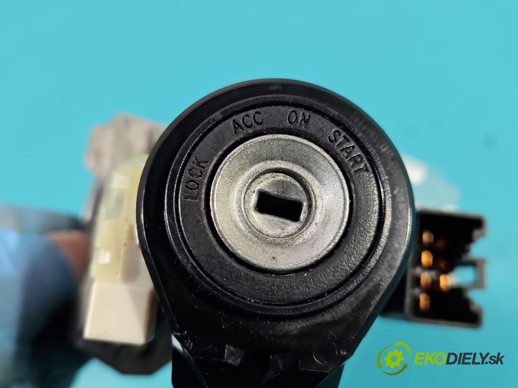 Toyota Auris II 2012-2018 1.4 D4D 90 HP manual 66 kW 1364 cm3 5- Spínačka 45020-0206 (Spínacie skrinky a kľúče)