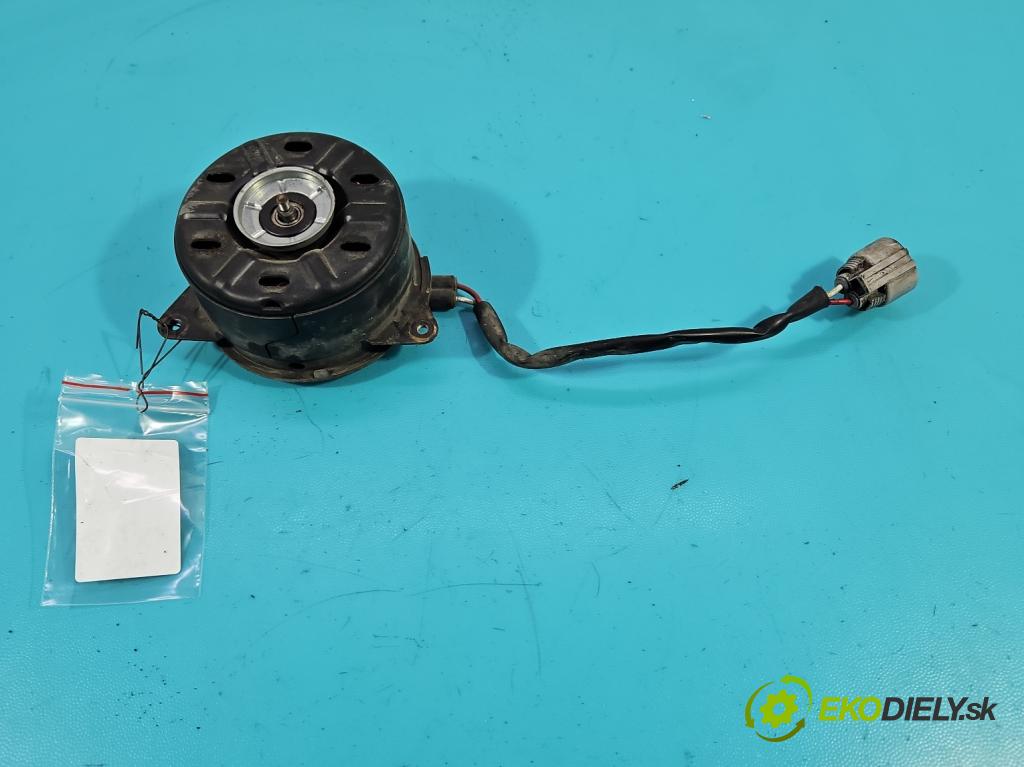Toyota Auris II 2012-2018 1.4 D4D 90 HP manual 66 kW 1364 cm3 5- Ventilátor chladiča 16363-0N020