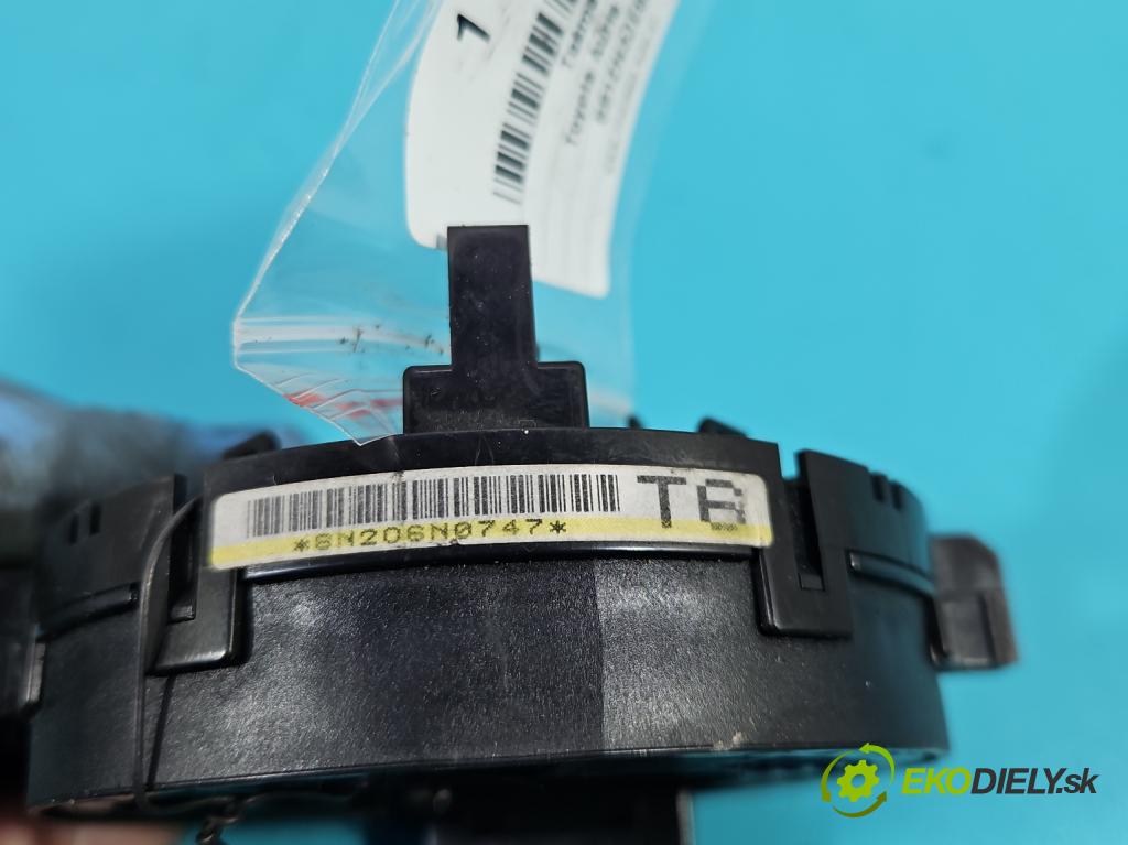 Toyota Auris II 2012-2018 1.4 D4D 90 HP manual 66 kW 1364 cm3 5- Páska: airbag 02120-75E549 (Airbag)
