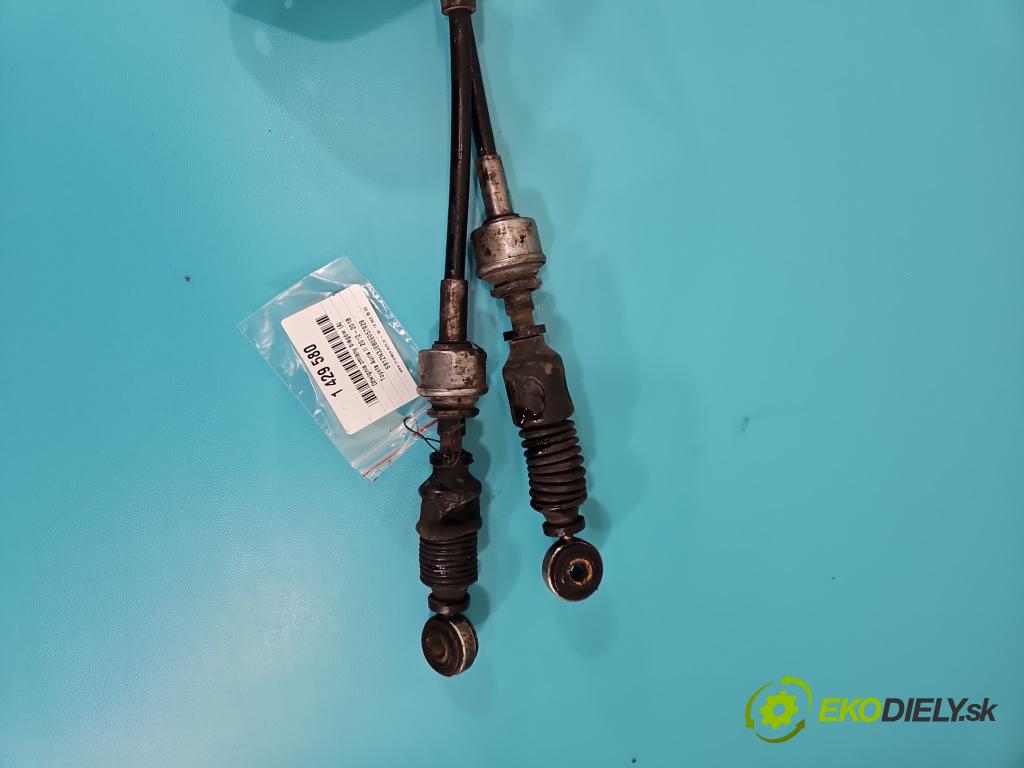 Toyota Auris II 2012-2018 1.4 D4D 90 HP manual 66 kW 1364 cm3 5- Páka: Změny: stupeň,rýchlosť  (Rýchlostná páka (kulisa))