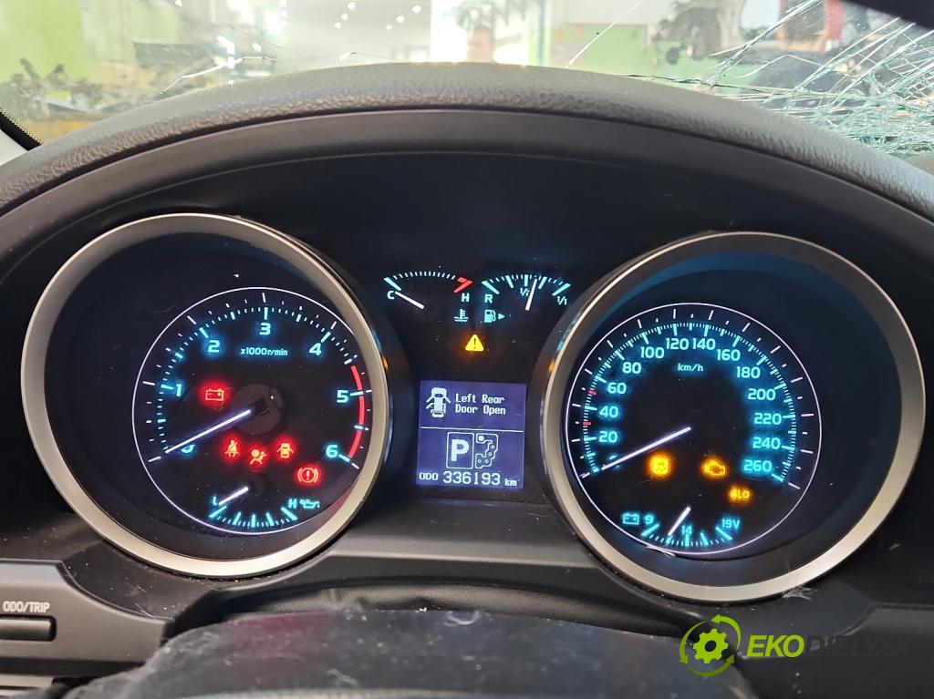 Toyota Land Cruiser J200 2007- 4.5 V8 D4D 286 HP automatic 210 kW 4461 cm3 5- prístrojovka/ budíky 83800-60J02 (Prístrojové dosky, displeje)
