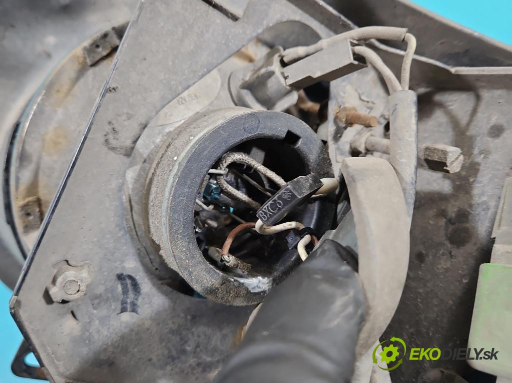 Ford Galaxy Mk1 1995-2006 1.9 tdi 110 HP manual 81 kW 1896 cm3 5- Reflektor: pravý 95VWX-13006-AA (Pravé)