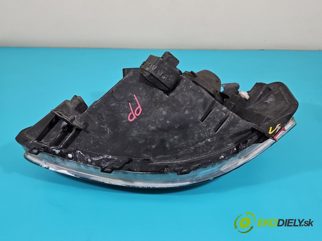 Vw Fox 1.2 6v 54 HP manual 40 kW 1198 cm3 3- Reflektor: pravý (Pravé)