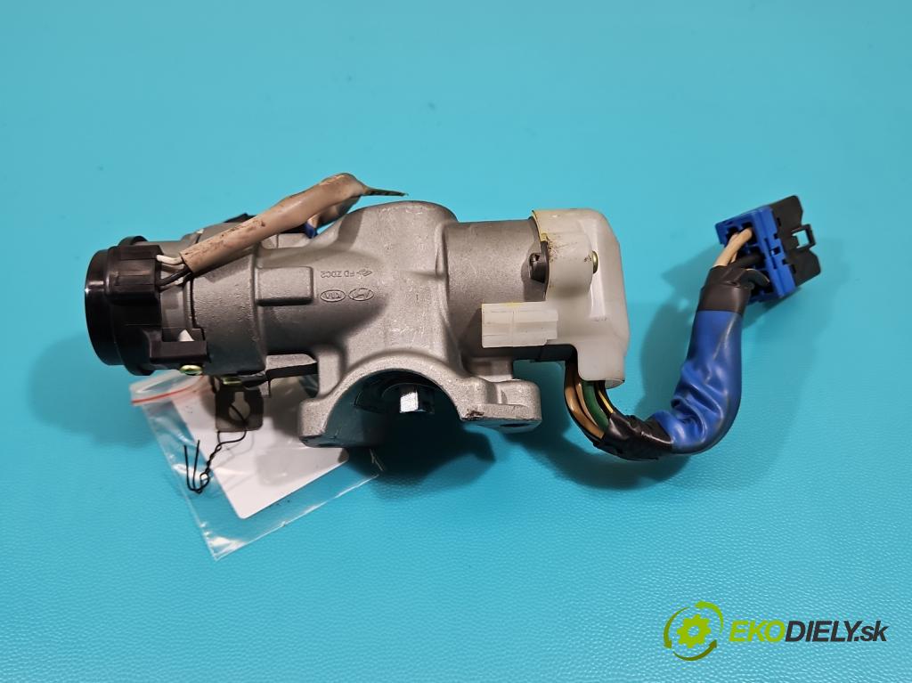 Hyundai I30 I 2007-2012 1.4 16V 109 HP manual 80,2 kW 1396 cm3 5- Spínačka  (Spínacie skrinky a kľúče)