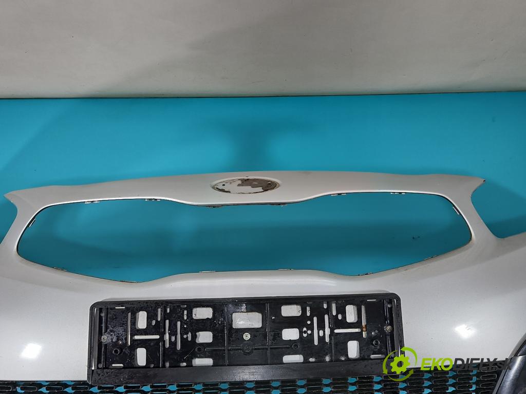 Kia Ceed II 2012-2018 1.6 GDI 135 hp manual 99 kW 1591 cm3 5- nárazník přední  (Ostatné)