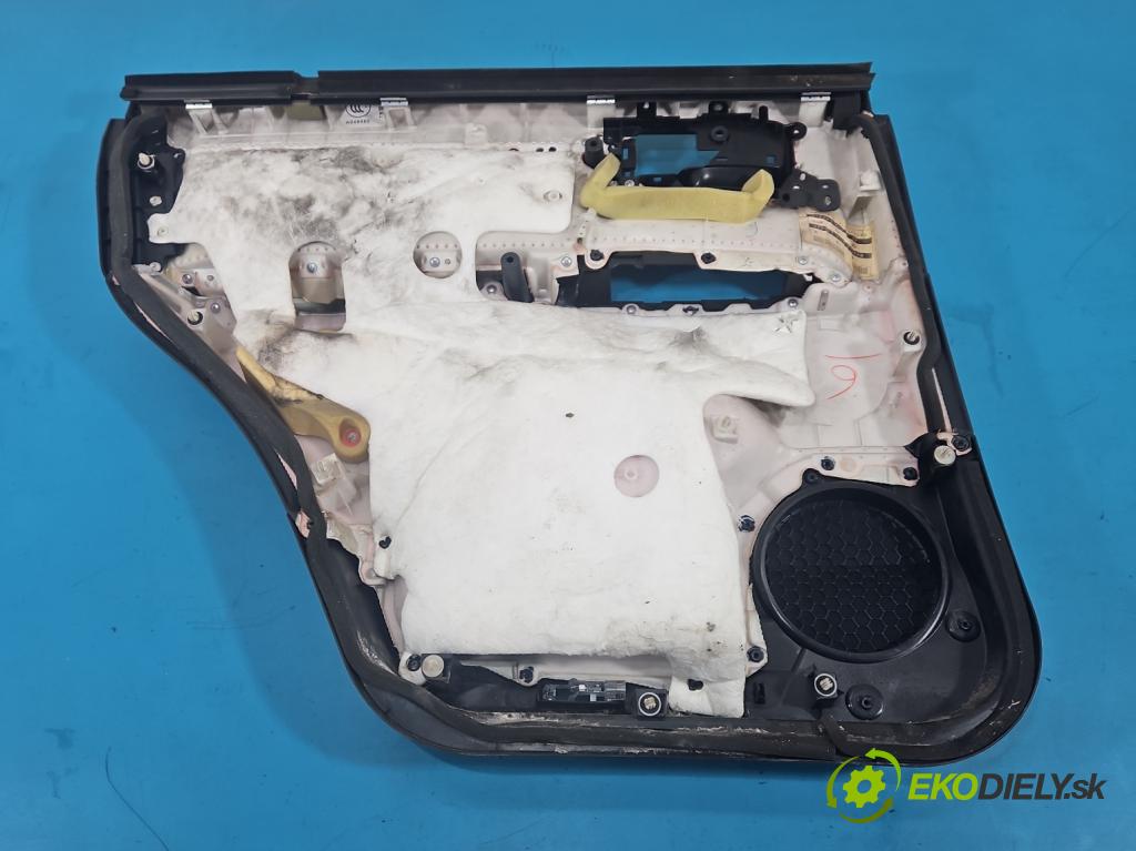 Toyota Land Cruiser J200 2007- 4.5 V8 D4D 286 HP automatic 210 kW 4461 cm3 5- Čalounictví: dvere zadné pravé