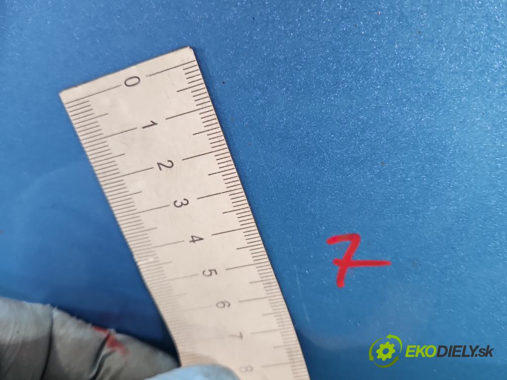 Opel Agila B 2008-2014 1.0 65 hp manual 48 kW 996 cm3 5- zadní kufrové dveře  (Zadní kapoty)