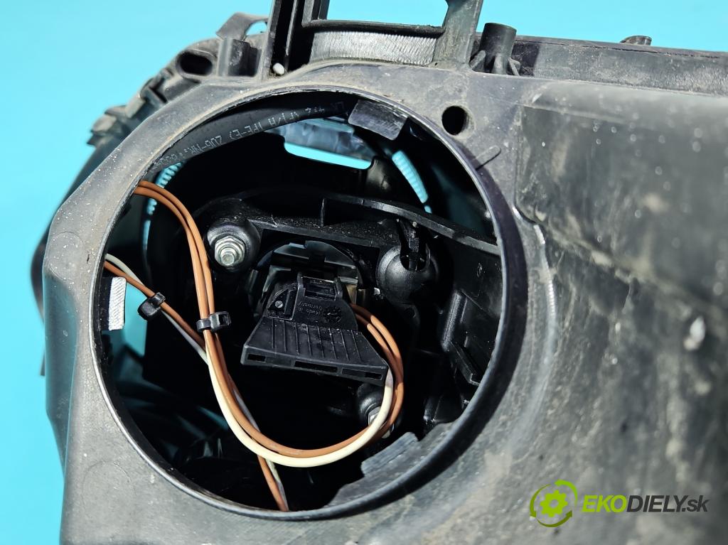 Bmw 5 E60 2003-2010 3.0d 218 HP automatic 160 kW 2993 cm3 5- Reflektor: pravý (Svetlo predné pravé)