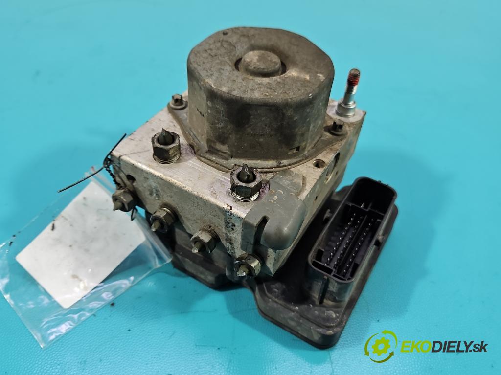 Toyota Auris II 2012-2018 1.4 D4D 90 HP manual 66 kW 1364 cm3 5- čerpadlo abs 2265106455 (Pumpa ABS)