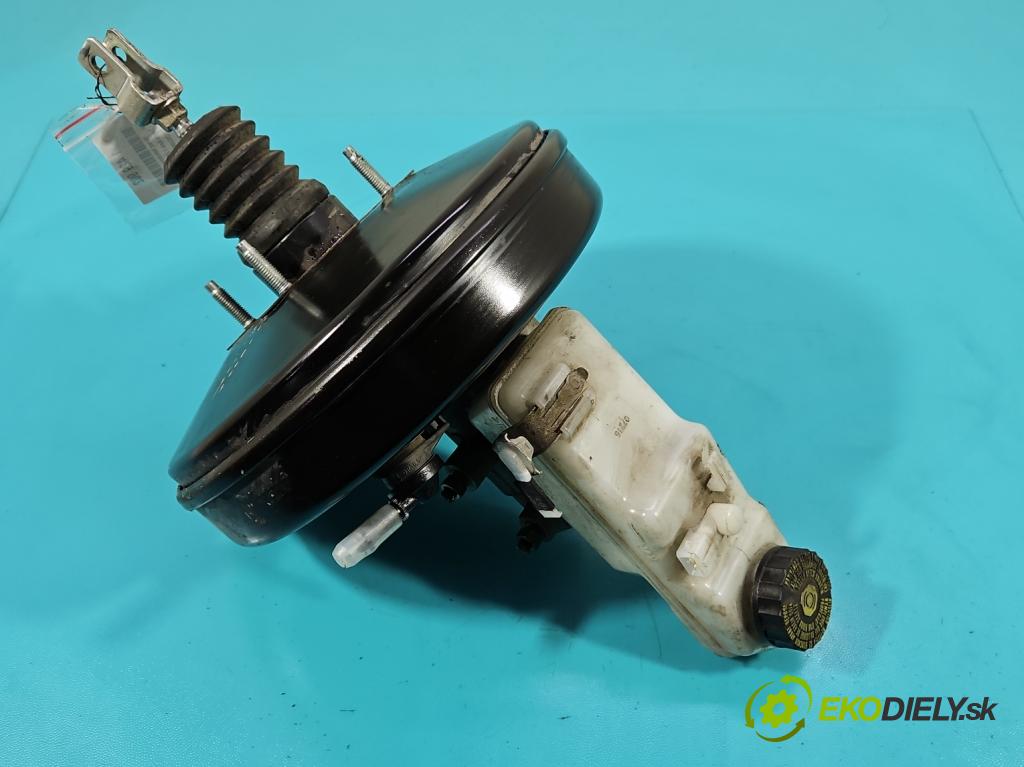 Toyota Auris II 2012-2018 1.4 D4D 90 HP manual 66 kW 1364 cm3 5- servo brzdové 47200-02E90-A