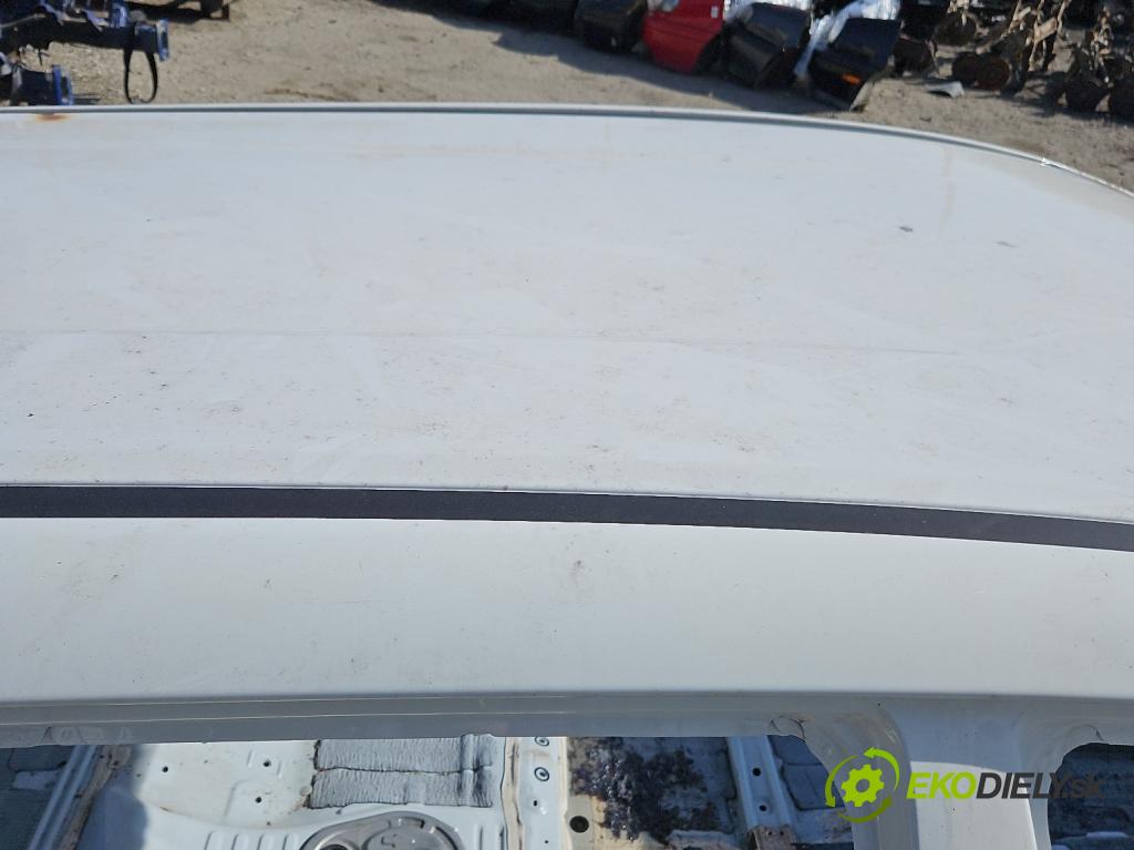 Toyota Auris II 2012-2018 1.4 D4D 90 hp manual 66 kW 1364 cm3 5- Strecha: