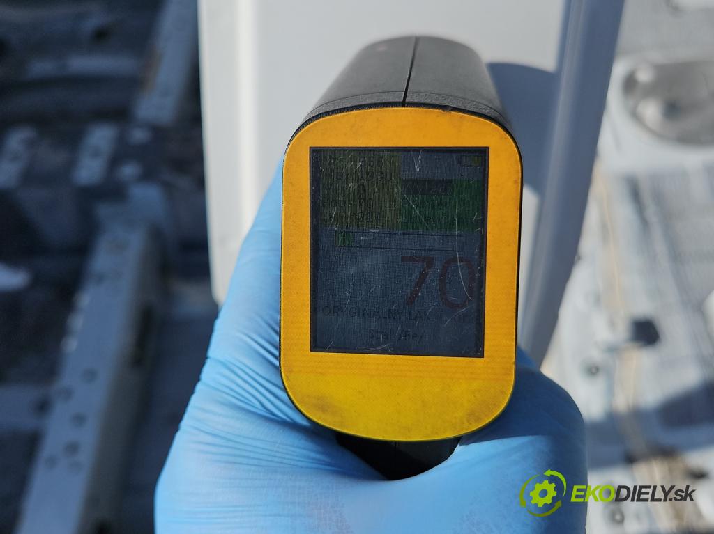 Toyota Auris II 2012-2018 1.4 D4D 90 hp manual 66 kW 1364 cm3 5- práh levý  (Ostatní)