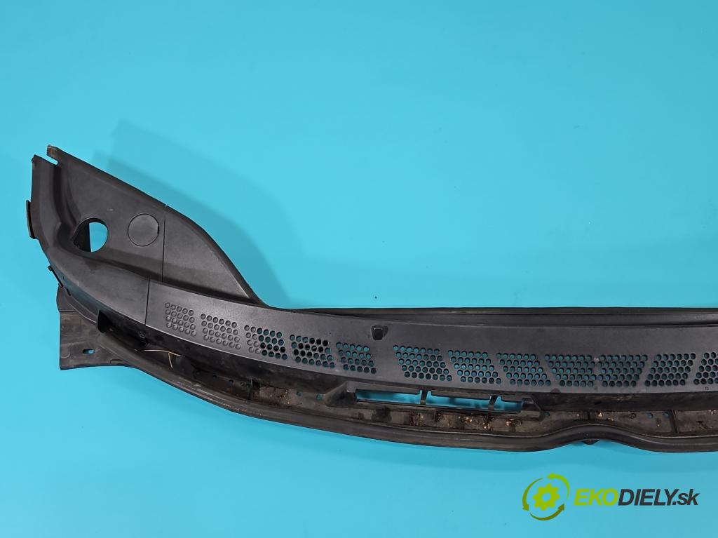 Honda Civic VIII 2006-2011 1.8 16V 140 HP manual 103 kW 1799 cm3 4- torpédo  (Torpédo (plast pod čelným sklom))