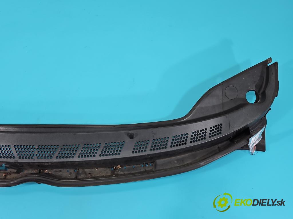 Honda Civic VIII 2006-2011 1.8 16V 140 HP manual 103 kW 1799 cm3 4- torpédo  (Torpédo (plast pod čelným sklom))