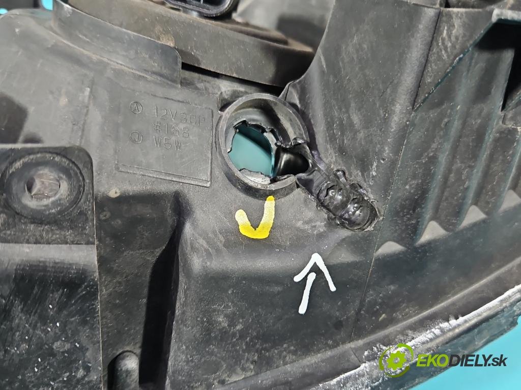 Honda Civic VIII 2006-2011 1.8 16V 140 HP manual 103 kW 1799 cm3 4- Reflektor: pravý  (Pravé)