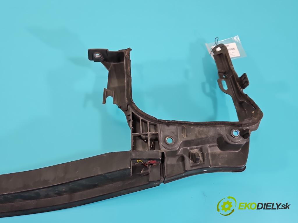 Renault Scenic III 2009-2016 1.6 dci 131 HP manual 96 kW 1598 cm3 5- torpédo  (Torpédo (plast pod čelným sklom))