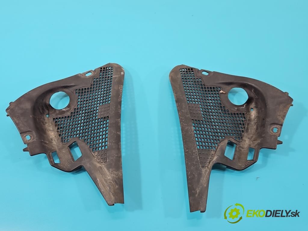 Renault Scenic III 2009-2016 1.6 dci 131 HP manual 96 kW 1598 cm3 5- torpédo  (Torpédo (plast pod čelným sklom))