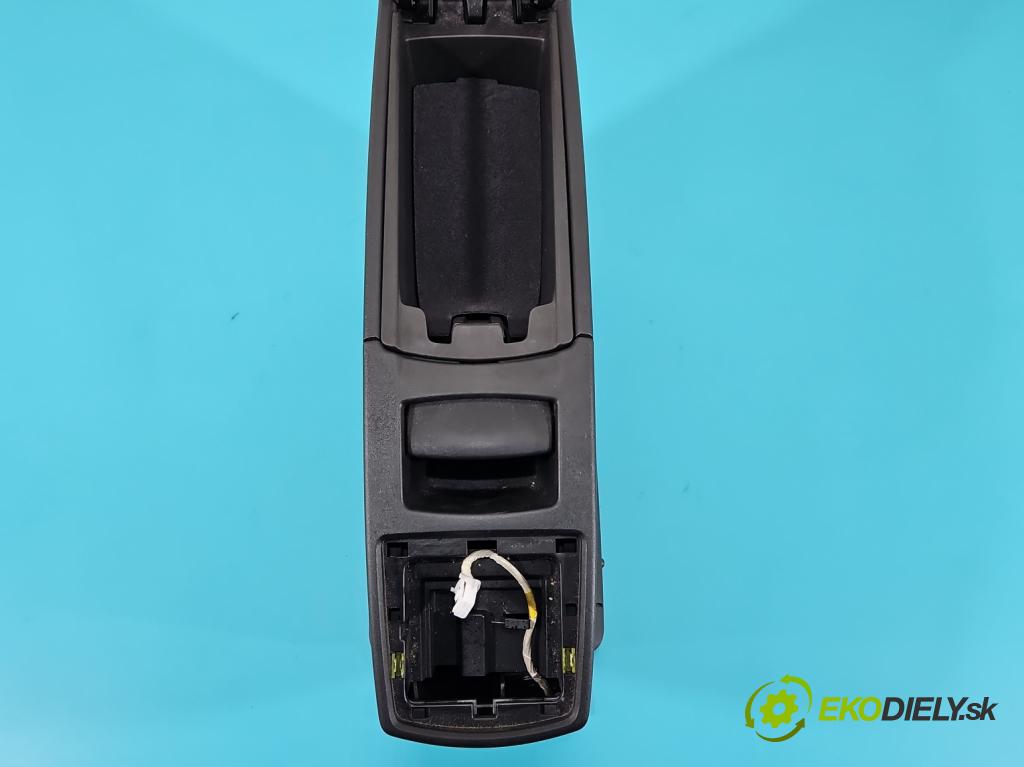 Renault Scenic III 2009-2016 1.6 dci 131 HP manual 96 kW 1598 cm3 5- operadlo D812706010 (Lakťové opierky)