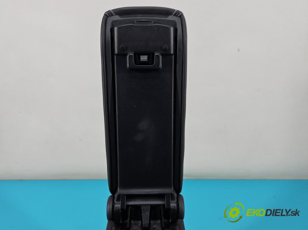 Renault Scenic III 2009-2016 1.6 dci 131 HP manual 96 kW 1598 cm3 5- operadlo D812706010 (Lakťové opierky)