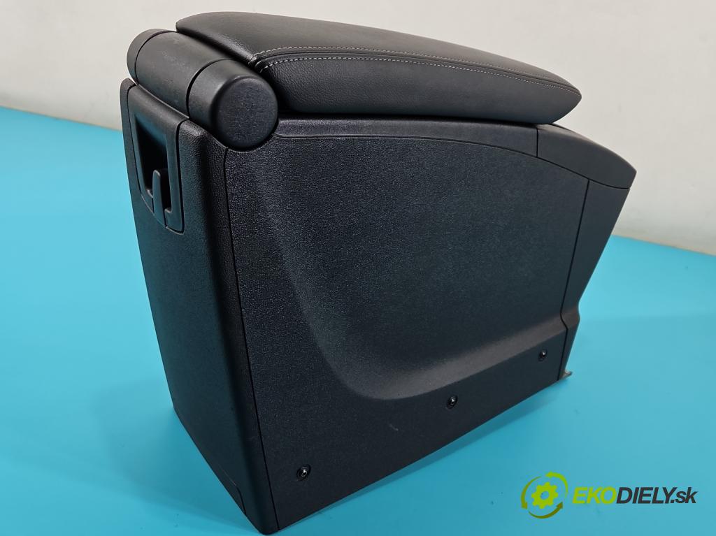 Renault Scenic III 2009-2016 1.6 dci 131 HP manual 96 kW 1598 cm3 5- operadlo D812706010 (Lakťové opierky)