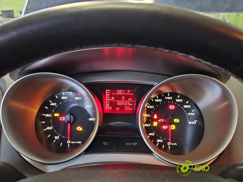 Seat Ibiza IV 6J 2008-2017 1.6 16V 105 HP automatic 77 kW 1598 cm3 5- prístrojovka/ budíky 6J0920800K (Prístrojové dosky, displeje)