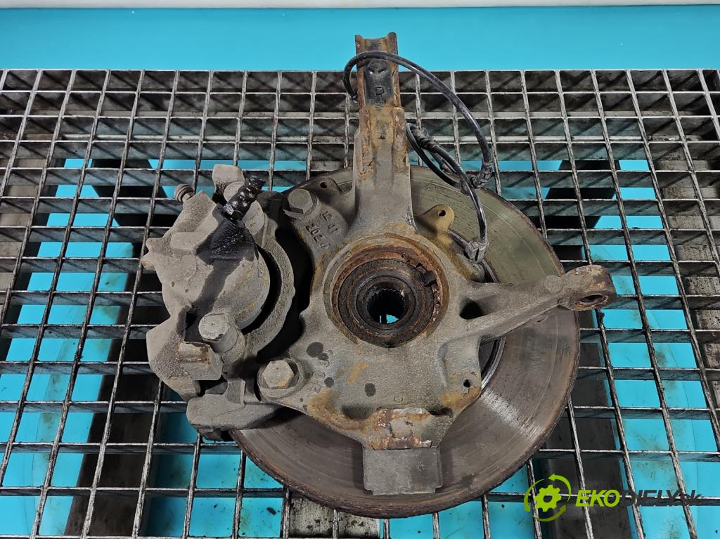 Renault Scenic III 2009-2016 1.6 dci 131 HP manual 96 kW 1598 cm3 5- náboj pravé  (Náboje)