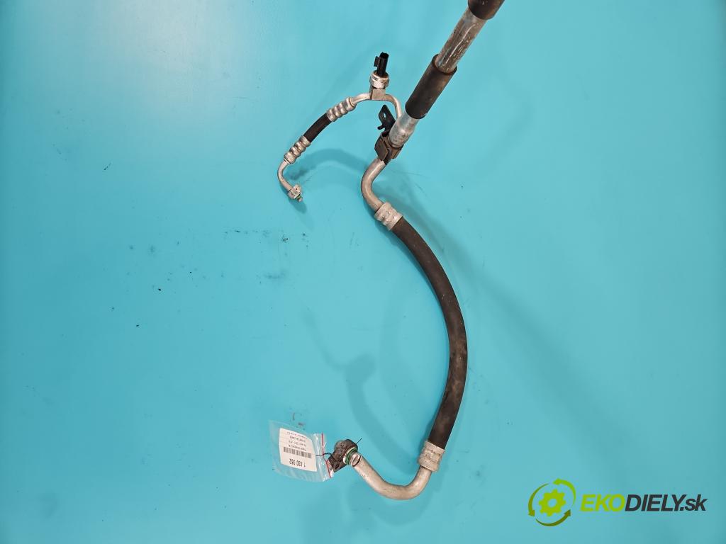 Kia Ceed II 2012-2018 1.6 GDI 135 HP manual 99 kW 1591 cm3 5- rúrka klimatizácie 97775-A6550