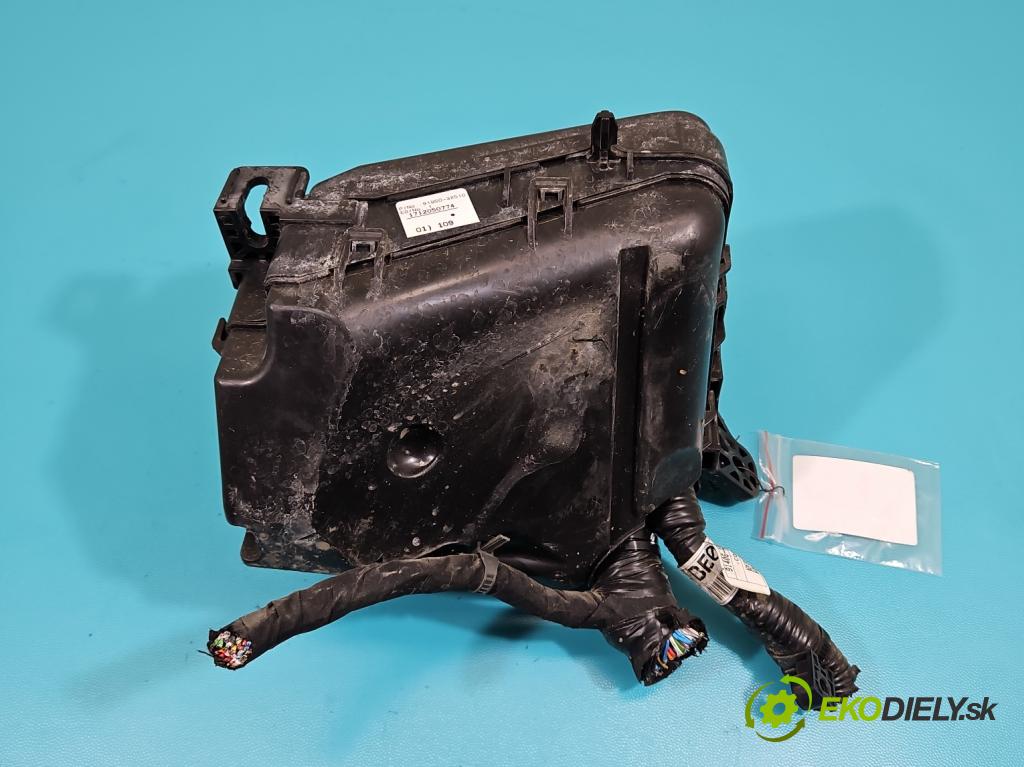 Kia Ceed II 2012-2018 1.6 GDI 135 hp manual 99 kW 1591 cm3 5- skříňka pojistková 91950-3X510 (Pojistkové skříňky)