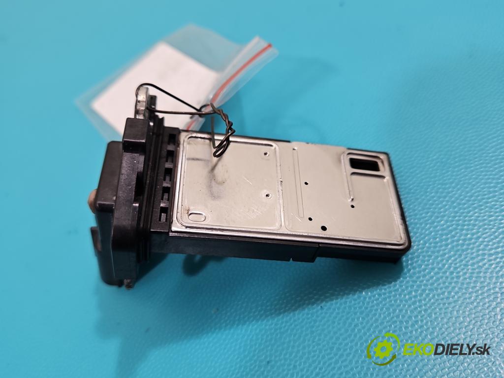 Toyota Land Cruiser J200 2007- 4.5 V8 D4D 286 HP automatic 210 kW 4461 cm3 5- průtokoměr: 22204-51010 (Váhy vzduchu)