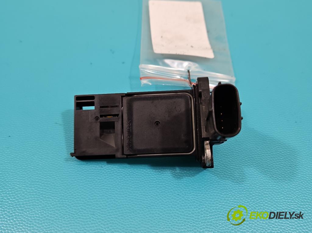 Toyota Land Cruiser J200 2007- 4.5 V8 D4D 286 HP automatic 210 kW 4461 cm3 5- průtokoměr: 22204-51010 (Váhy vzduchu)