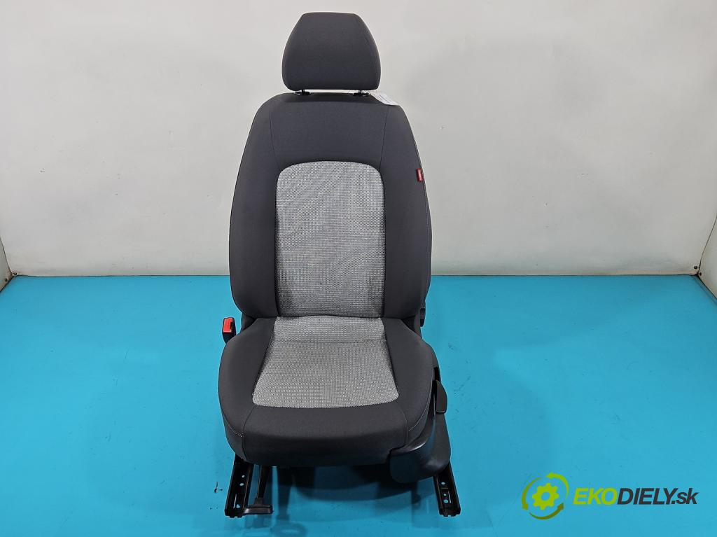 Seat Ibiza IV 6J 2008-2017 1.6 16V 105 HP automatic 77 kW 1598 cm3 5- Sedačka ľavý  (Sedačka, sedadlo)