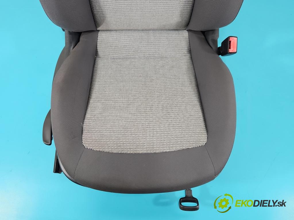 Seat Ibiza IV 6J 2008-2017 1.6 16V 105 HP automatic 77 kW 1598 cm3 5- Sedačka pravý  (Sedačka, sedadlo)